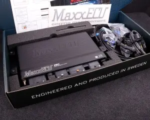 MaxxECU PRO PREMIUM (ECU, harnesses, accessories and LSU 4.2)