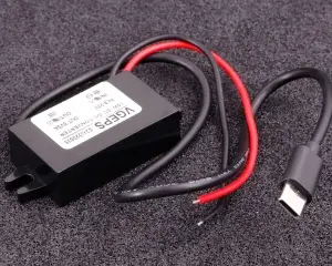 USB C charger for cable installation (5V/3A)
