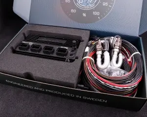 MaxxECU GEN2 RACE, with Dual LSU 5.2, flying lead install kit
