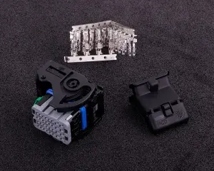 MaxxECU PRO C2 (32-pin molex)